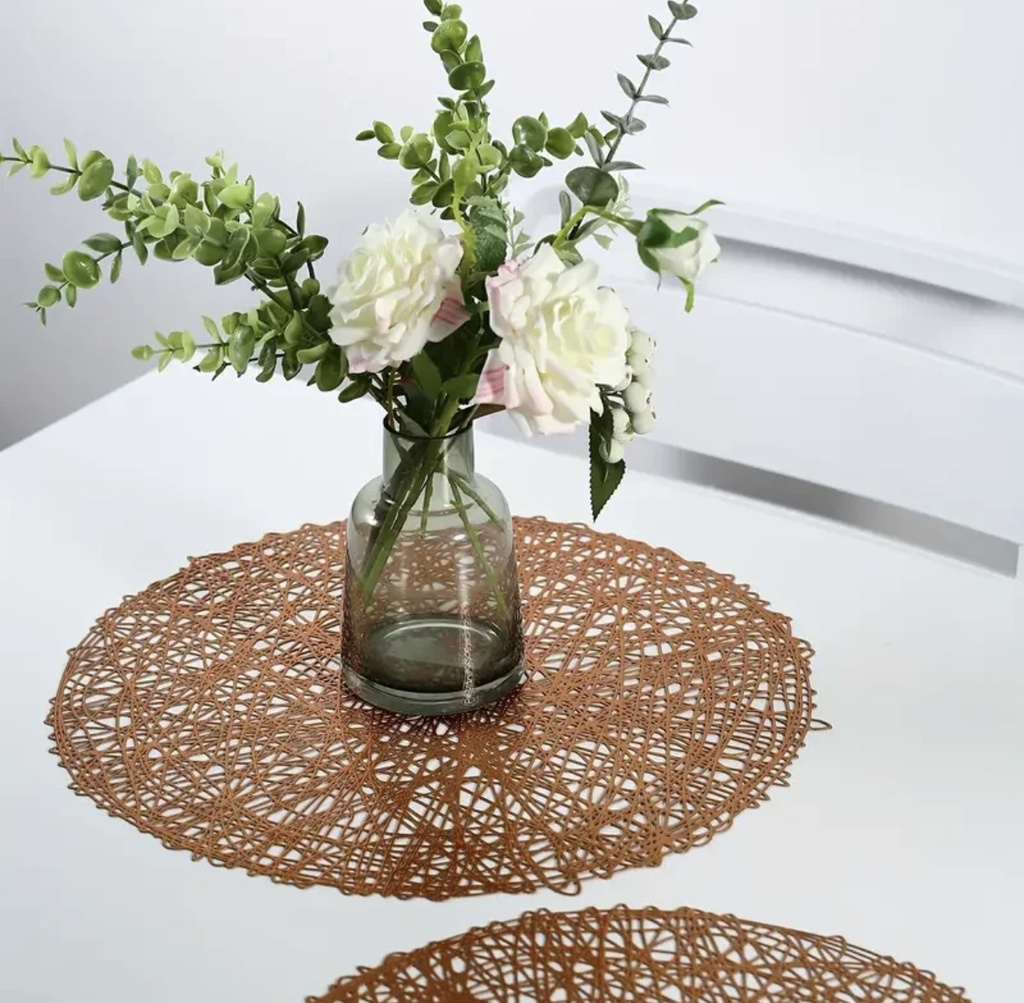 Ensemble Napperons en forme de cercle couleur dore / rouge / avec design moderne antidérapant pour table-salle a manger cuisine décor / 6 pièces 