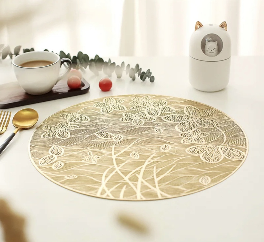 Ensemble Napperons couleur dore / rouge / argent / bronze / avec design moderne antidérapant pour table-salle a manger cuisine décor / 6 pièces 