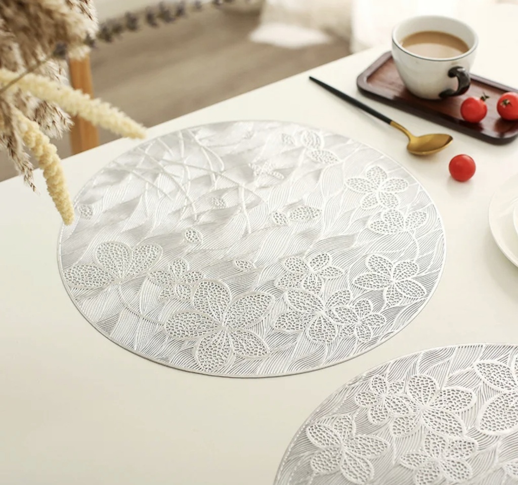 Ensemble Napperons couleur dore / rouge / argent / bronze / avec design moderne antidérapant pour table-salle a manger cuisine décor / 6 pièces 