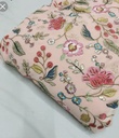 Tissus avec des design de fleur motif très colore