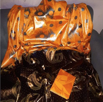 Thioup Malien très chic fashion avec des couleurs et design très classe faite sortir votre Charme Mes Dames Qualité Garantie