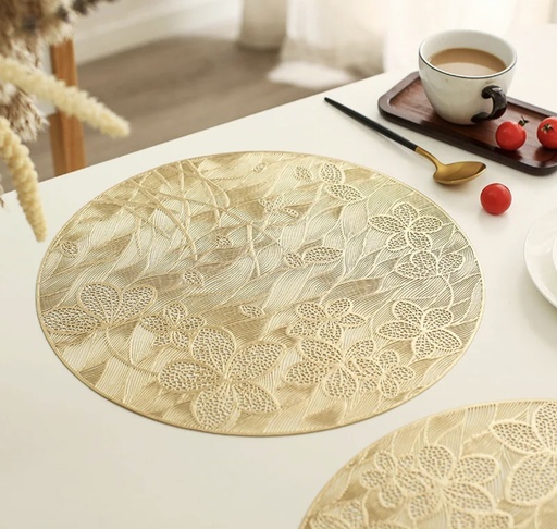 Ensemble Napperons couleur dore / rouge / argent / bronze / avec design moderne antidérapant pour table-salle a manger cuisine décor / 6 pièces 